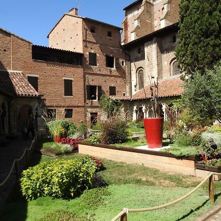 Appartement dans le cloître Saint Salvy à Albi. Esterno foto